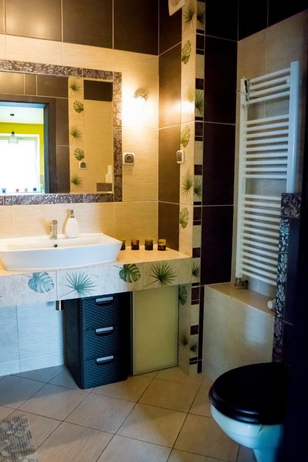Appartement Rainbow Z Prywatnym Parkingiem à Bielsko-Biała Extérieur photo